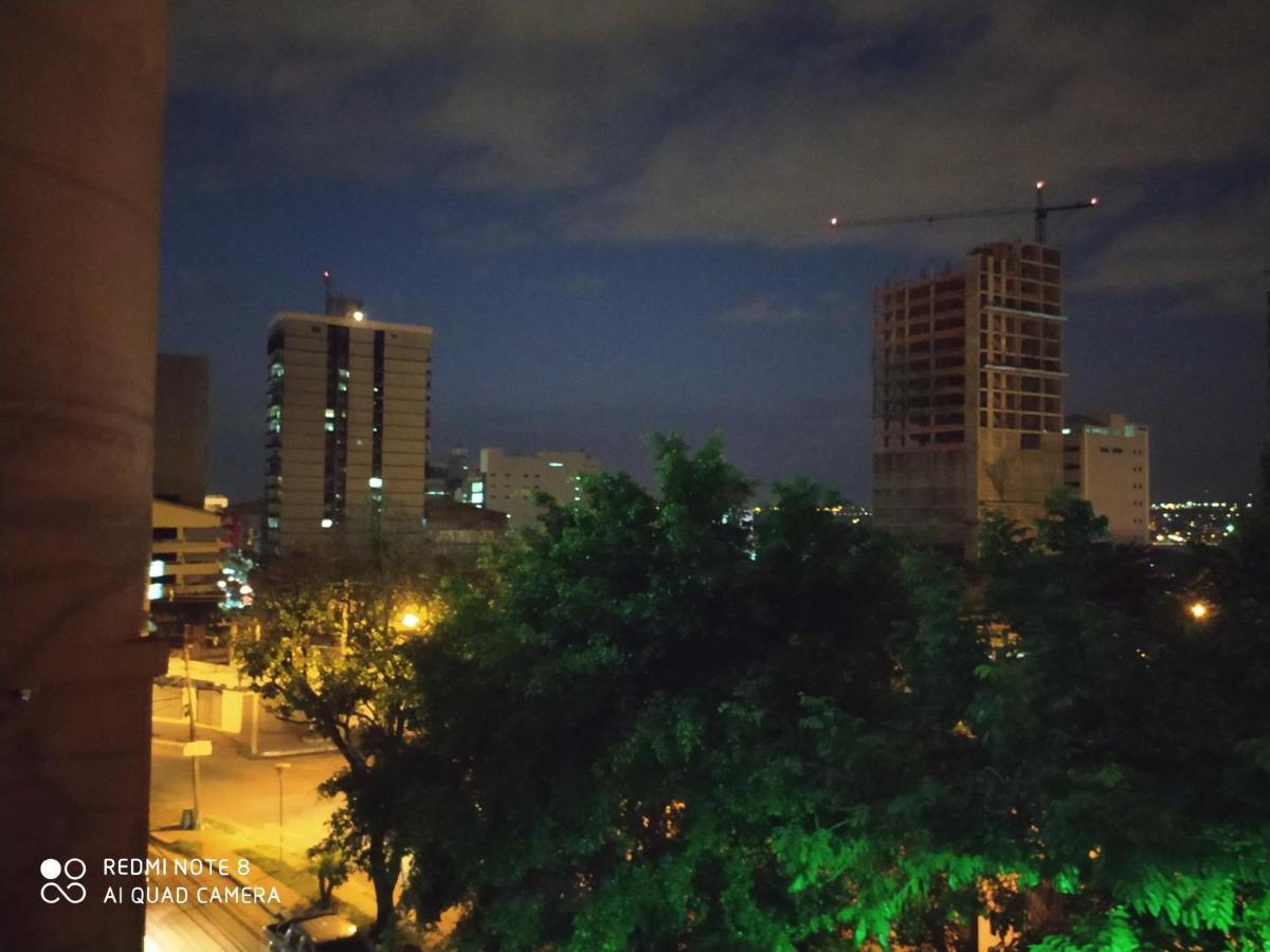 Amplio Y Comodo Apartamento Con Bella Vista En Pleno Centro Ciudad del Este Exterior photo